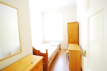 3 bed flat, Claremont Road, Spital Tongues, Newcastle, NE24AN - Image 4